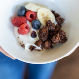 Serving chocolate granola 